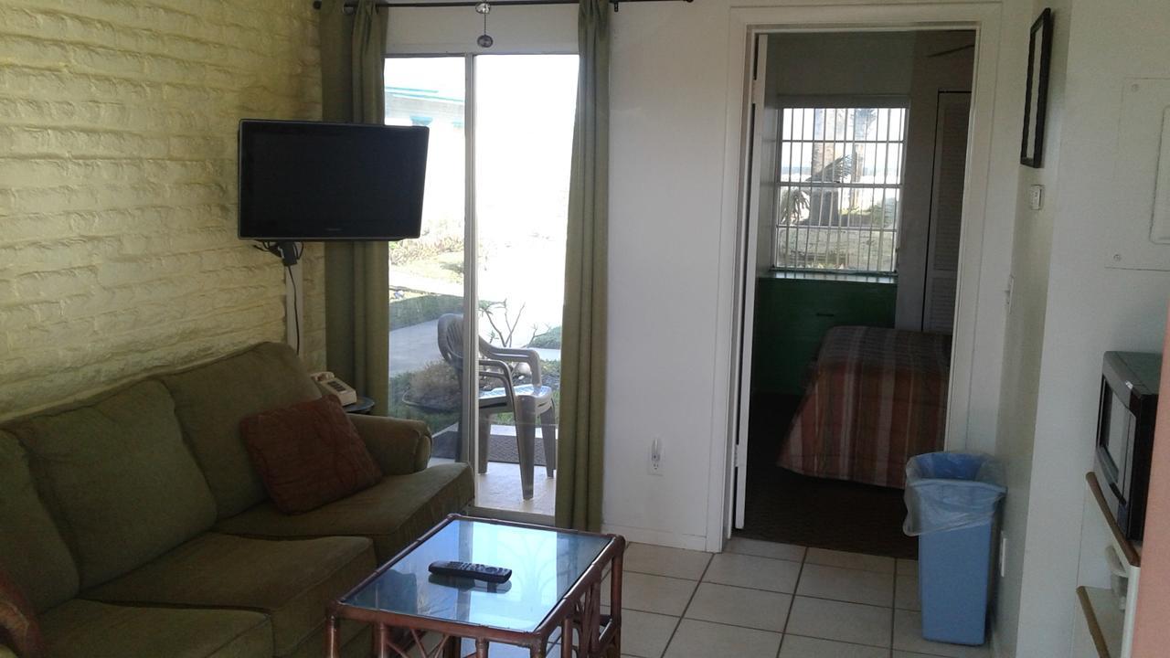 Beach Island Resort Cocoa Beach Exteriör bild