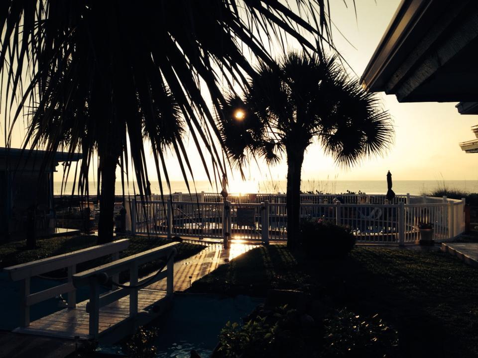 Beach Island Resort Cocoa Beach Exteriör bild