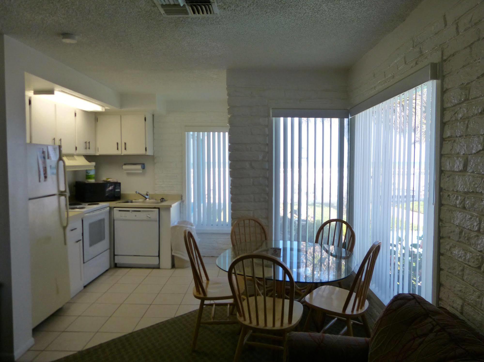 Beach Island Resort Cocoa Beach Exteriör bild