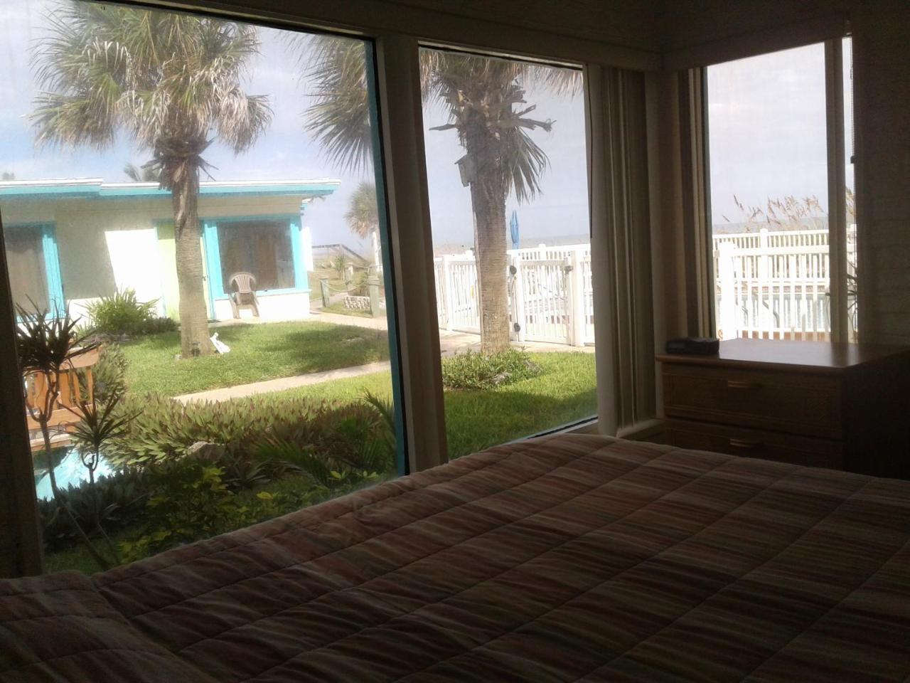 Beach Island Resort Cocoa Beach Exteriör bild